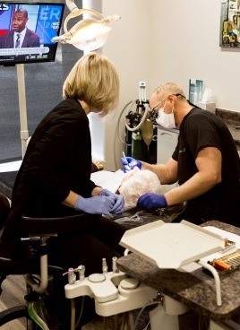 Rockwall dentist performing dental checkup